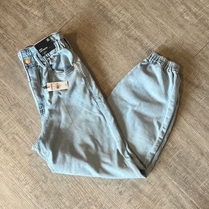 NWT Express Jogger Super High Rise Jean Pant